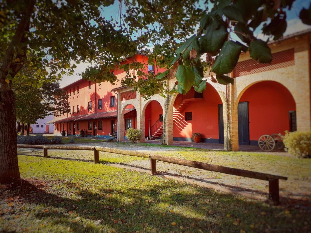 Agriturismo Isola Augusta Palazzolo dello Stella Exteriör bild