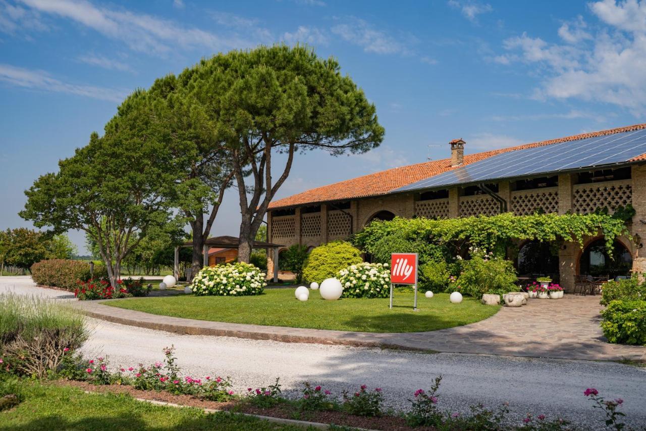 Agriturismo Isola Augusta Palazzolo dello Stella Exteriör bild
