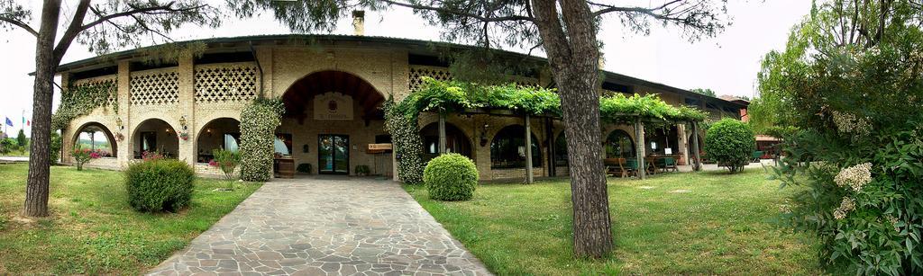 Agriturismo Isola Augusta Palazzolo dello Stella Exteriör bild