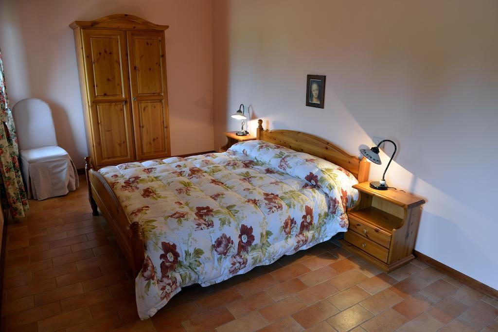 Agriturismo Isola Augusta Palazzolo dello Stella Rum bild