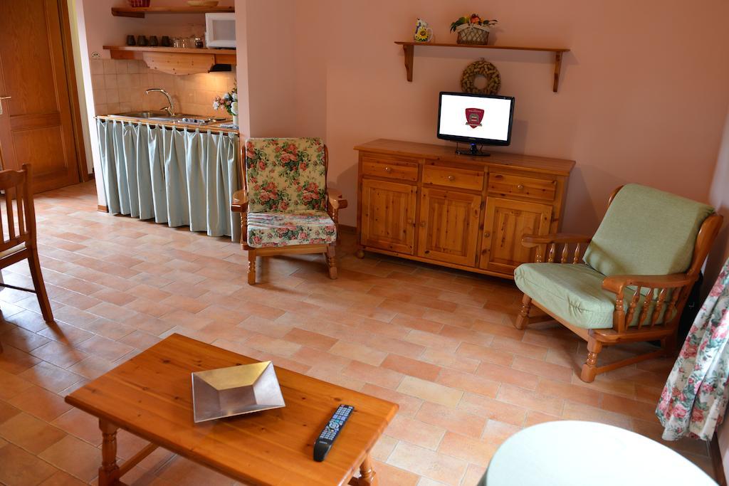 Agriturismo Isola Augusta Palazzolo dello Stella Rum bild