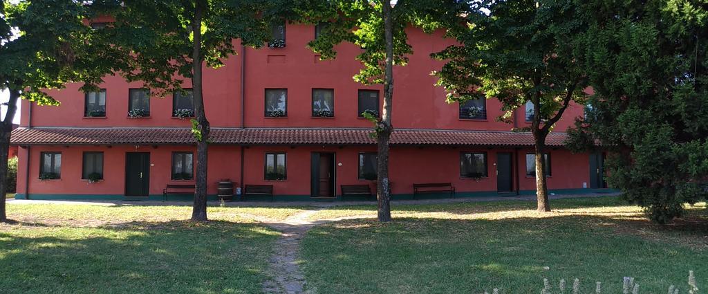 Agriturismo Isola Augusta Palazzolo dello Stella Exteriör bild