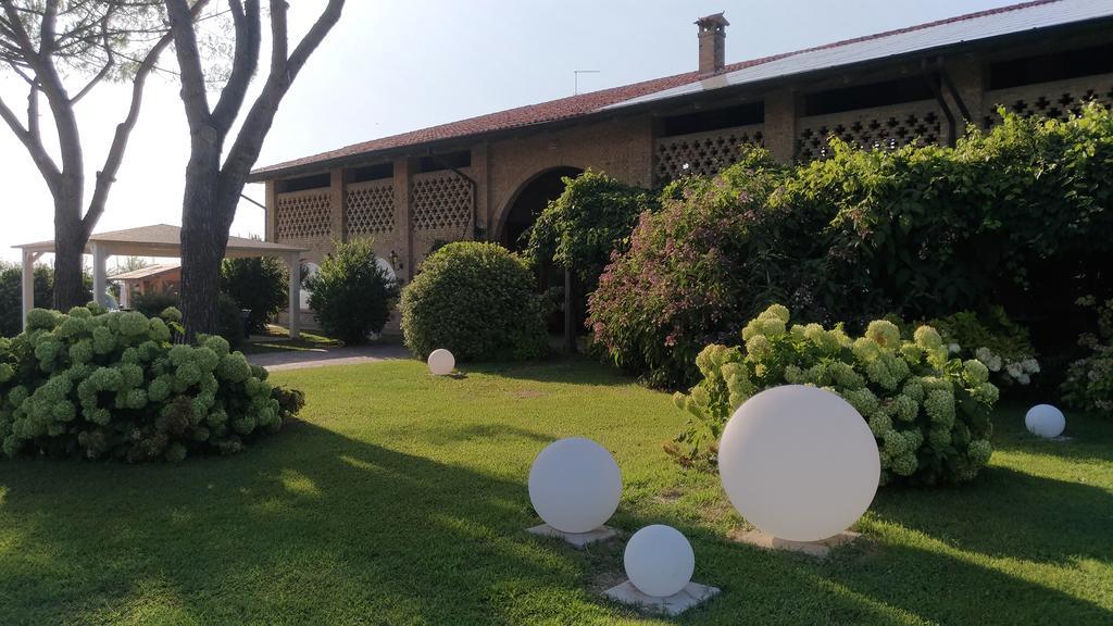 Agriturismo Isola Augusta Palazzolo dello Stella Exteriör bild