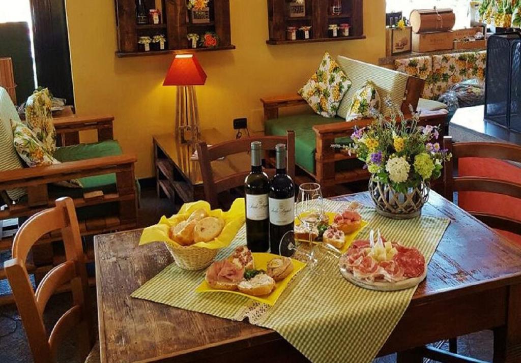 Agriturismo Isola Augusta Palazzolo dello Stella Exteriör bild