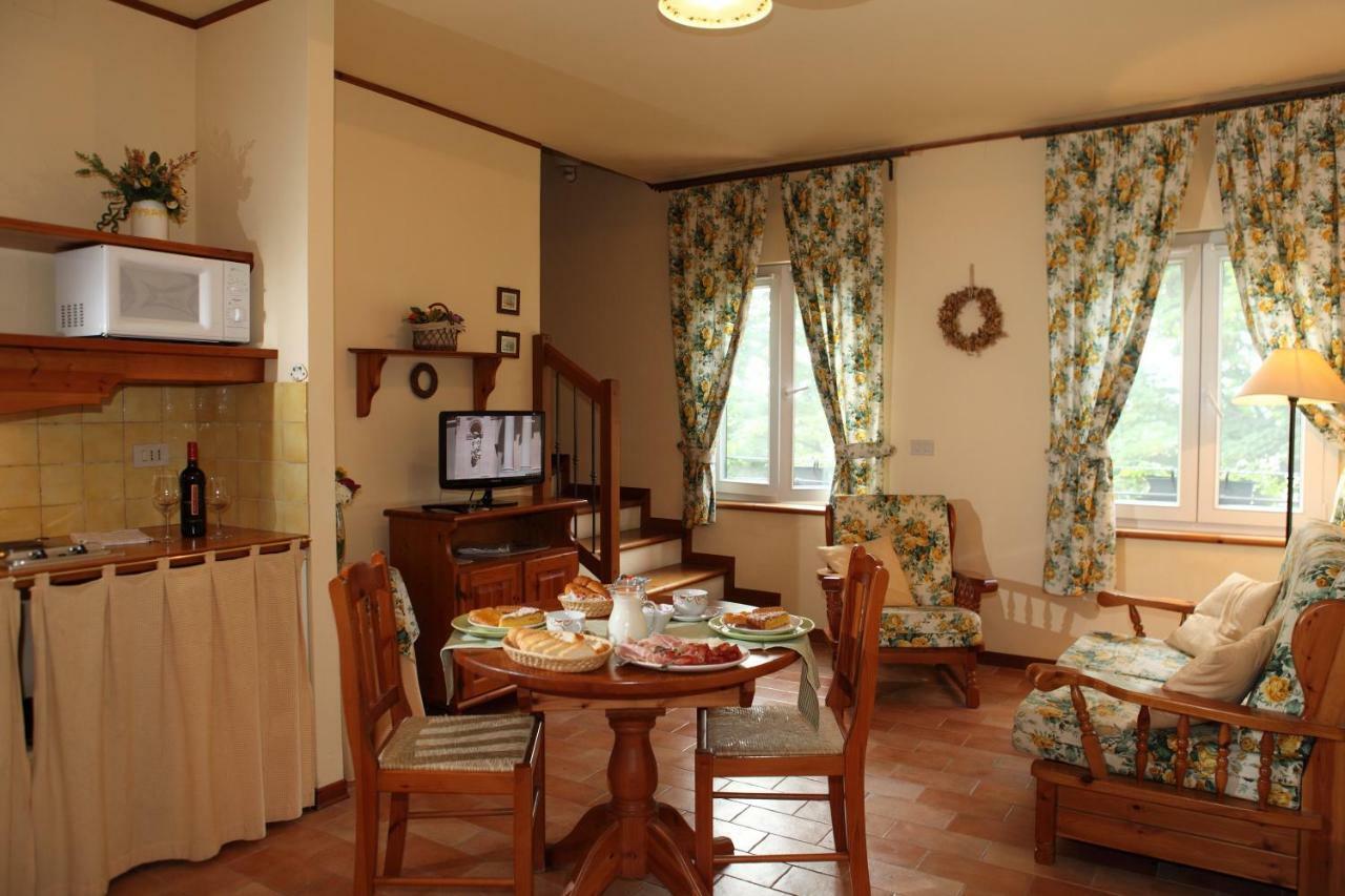 Agriturismo Isola Augusta Palazzolo dello Stella Exteriör bild